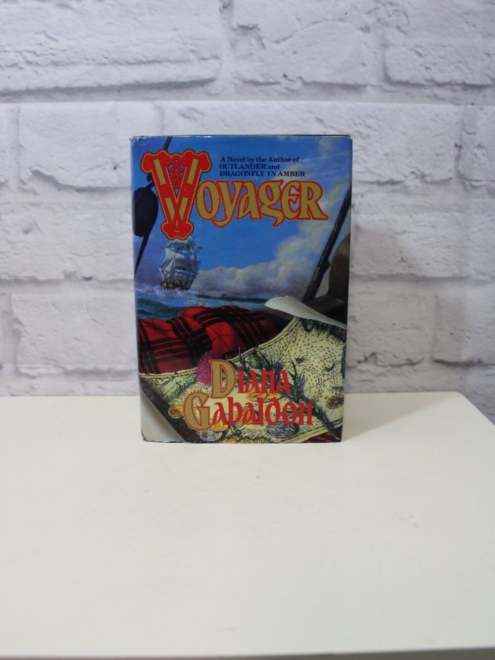 Voyager Diana Gabaldon Hardcover Tartan Print Edition Outlander Series
